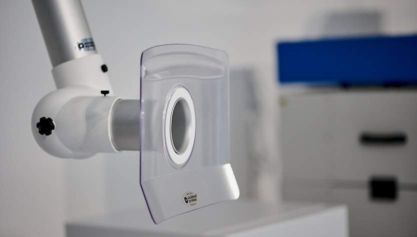 Increase of capturing performance by proximity to pollutant source